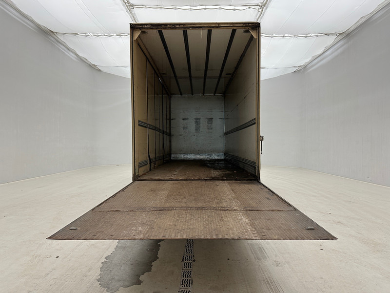 شاحنة مقفلة Renault Midlum 270: صورة 6