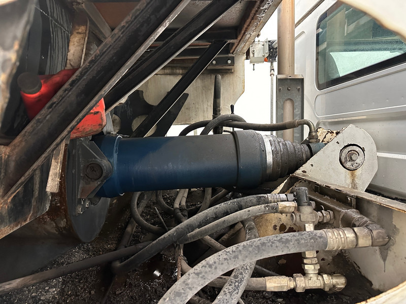 Renault Premium 370 - شاحنة قلاب: صورة 4 Renault Premium 370 - شاحنة قلاب: صورة 4