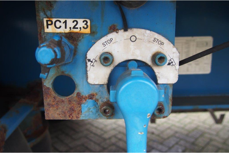 نصف مقطورة مسطحة Renders Plateau Coil: صورة 8 نصف مقطورة مسطحة Renders Plateau Coil: صورة 8