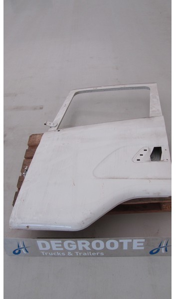 Scania 4s - باب و قطع الغيار - شاحنة: صورة 1 Scania 4s - باب و قطع الغيار - شاحنة: صورة 1