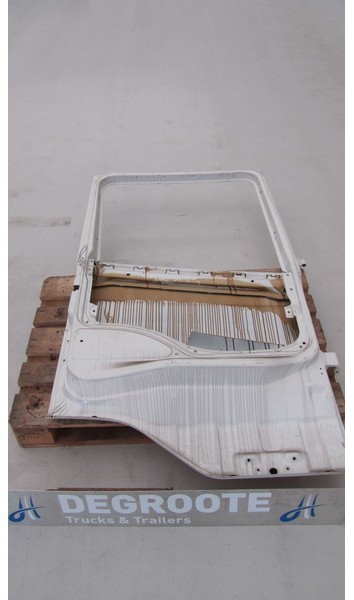 Scania 4s - باب و قطع الغيار - شاحنة: صورة 2 Scania 4s - باب و قطع الغيار - شاحنة: صورة 2