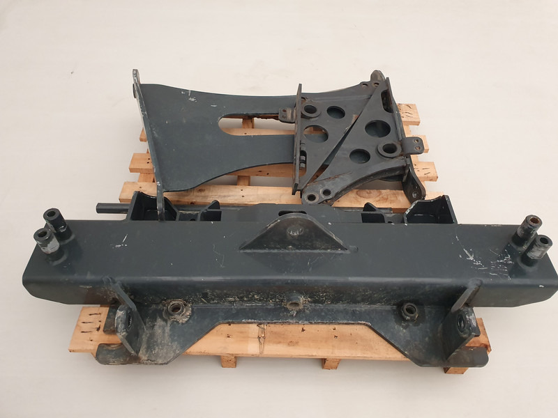 Scania G-Serie DIN-plaat DIN-plaat SCANIA G-Serie Bumper zout strooimachine - قطع غيار: صورة 2 Scania G-Serie DIN-plaat DIN-plaat SCANIA G-Serie Bumper zout strooimachine - قطع غيار: صورة 2