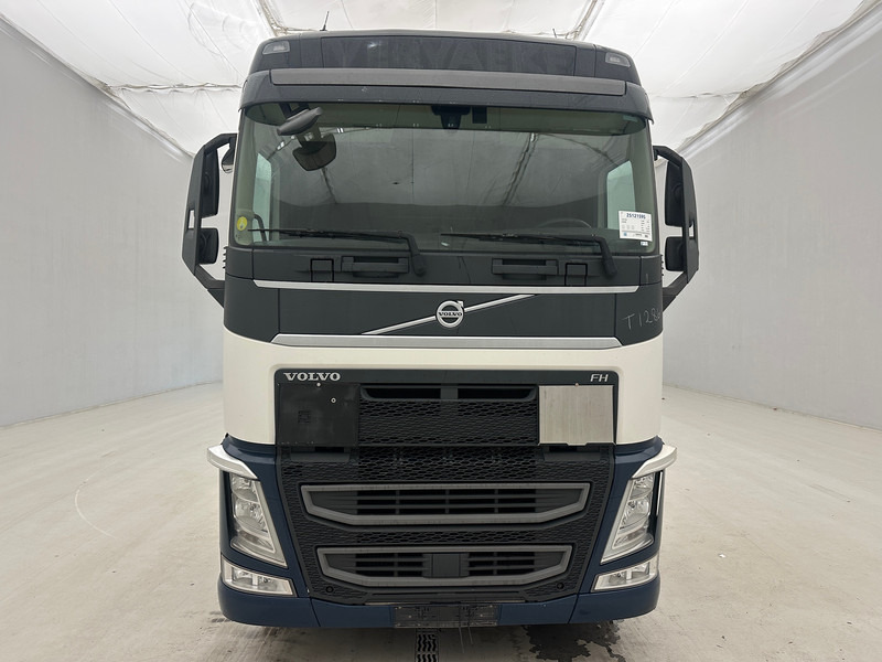 Volvo FH 420 Globetrotter - ADR - وحدة جر: صورة 2 Volvo FH 420 Globetrotter - ADR - وحدة جر: صورة 2