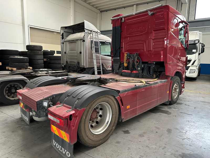 Volvo FH 500 "FIRE DAMAGE" - وحدة جر: صورة 4 Volvo FH 500 "FIRE DAMAGE" - وحدة جر: صورة 4