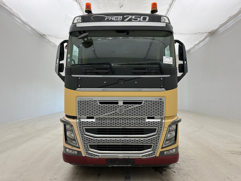 Volvo FH16.750 - 6x4 - وحدة جر: صورة 2 Volvo FH16.750 - 6x4 - وحدة جر: صورة 2