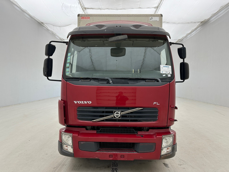 Volvo FL 240 - شاحنة مقفلة: صورة 2 Volvo FL 240 - شاحنة مقفلة: صورة 2