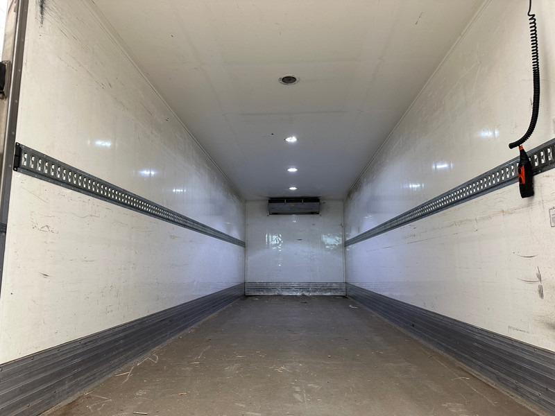 Volvo FL 250 - شاحنة الفريزر: صورة 5 Volvo FL 250 - شاحنة الفريزر: صورة 5