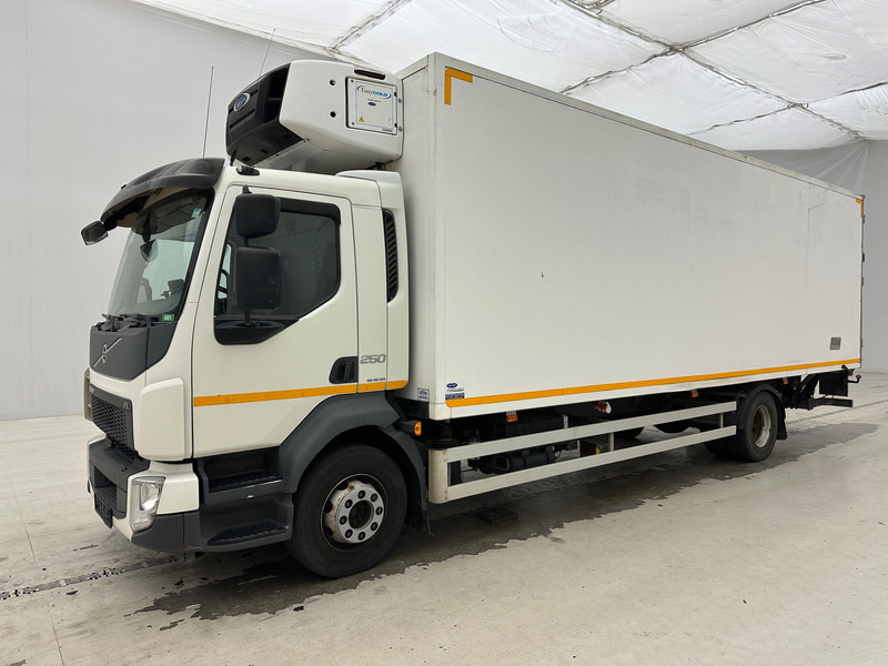 Volvo FL 250 - شاحنة الفريزر: صورة 1 Volvo FL 250 - شاحنة الفريزر: صورة 1