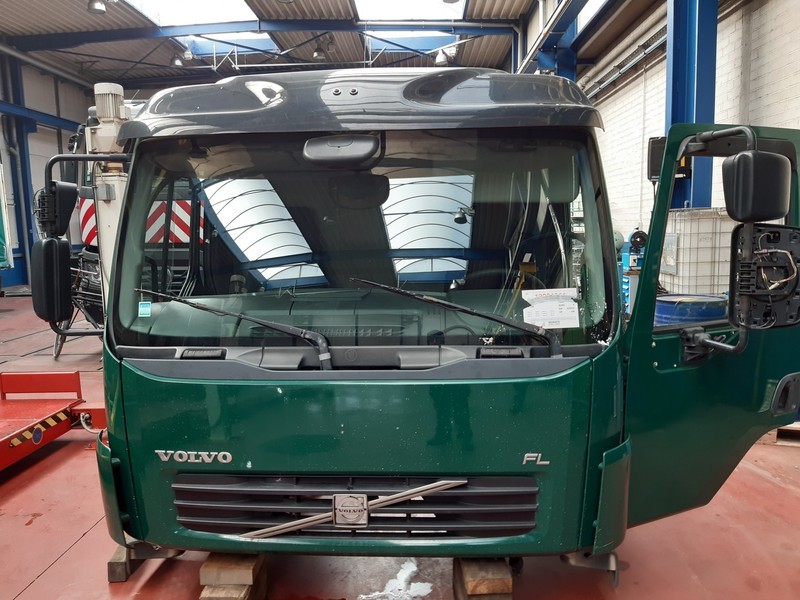Volvo FL Volvo FL - الكابينة والداخلية: صورة 1 Volvo FL Volvo FL - الكابينة والداخلية: صورة 1