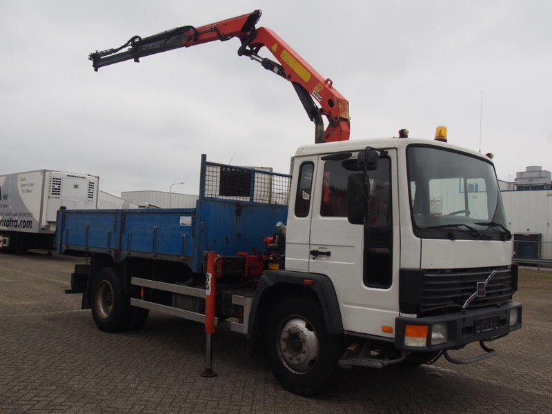 شاحنة قلاب, شاحنة كرين Volvo FL6.180: صورة 19