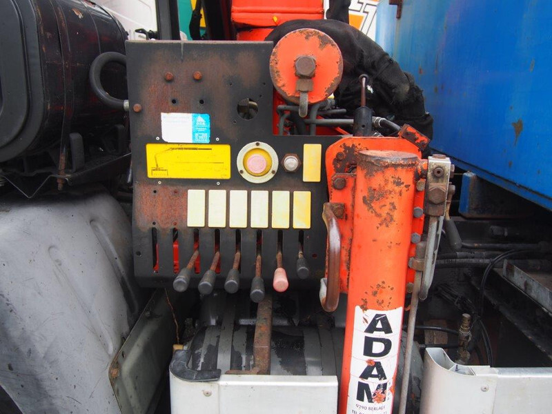 شاحنة قلاب, شاحنة كرين Volvo FL6.180: صورة 14