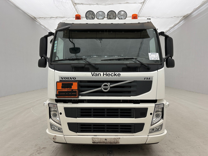 Volvo FM 300 - 6x2 - شاحنة صهريج: صورة 2 Volvo FM 300 - 6x2 - شاحنة صهريج: صورة 2
