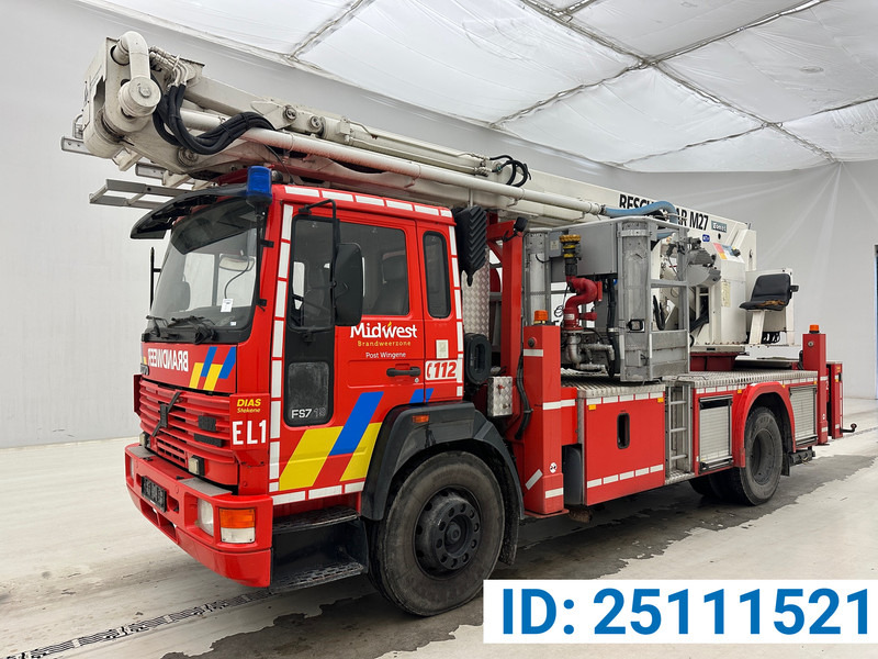 Volvo FS7 - سيارة إطفاء: صورة 1 Volvo FS7 - سيارة إطفاء: صورة 1