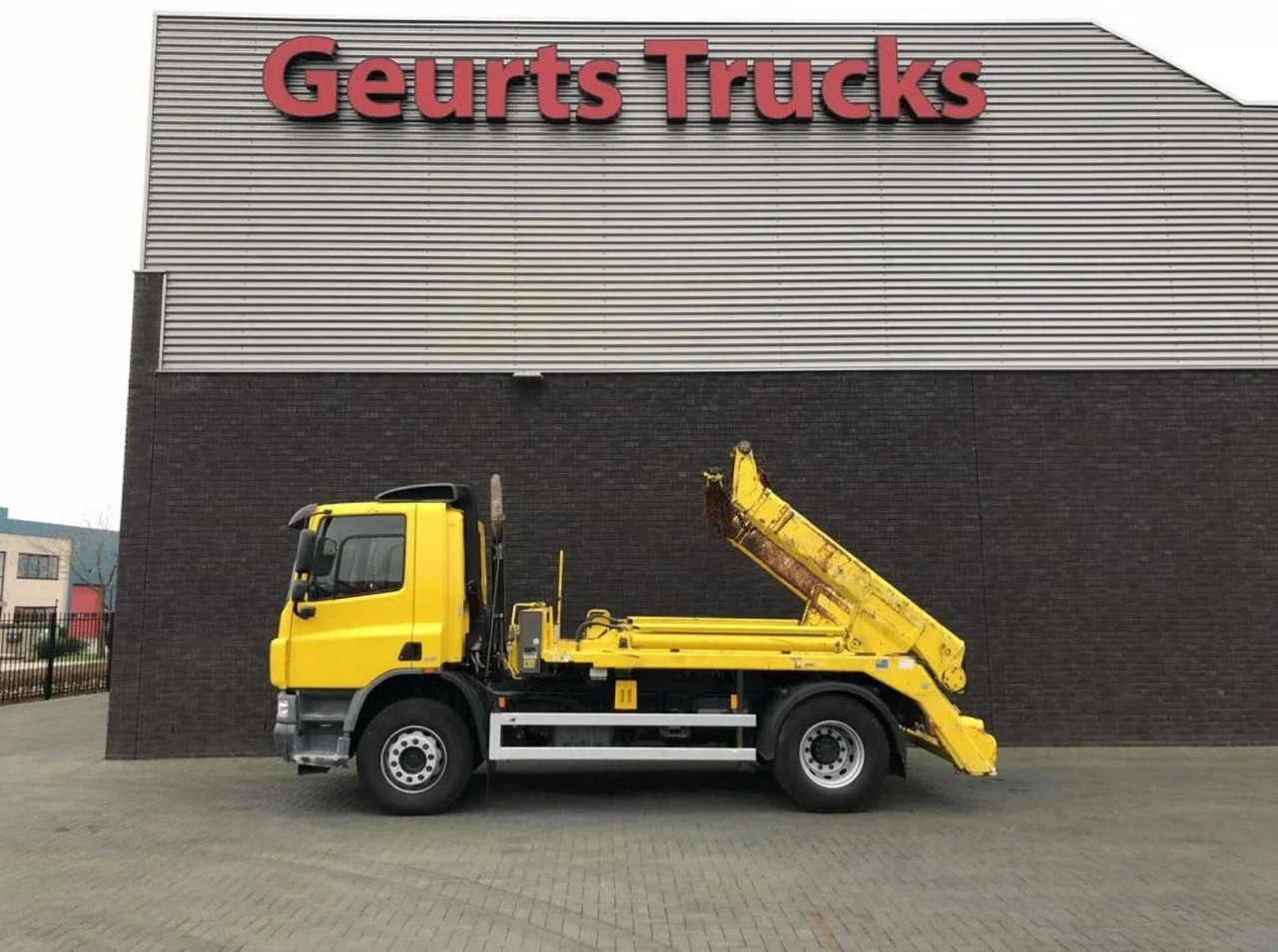 DAF CF 360 4X2 PORTAALARMSYTEEM - شاحنة ذات خطاف: صورة 1 DAF CF 360 4X2 PORTAALARMSYTEEM - شاحنة ذات خطاف: صورة 1
