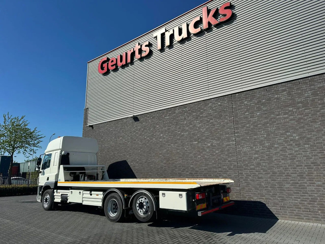 DAF CF 410 6X2 M4SN3 OPRIJWAGEN / MACHINE TRANSPORTE - شاحنة نقل سيارات شاحنة: صورة 3 DAF CF 410 6X2 M4SN3 OPRIJWAGEN / MACHINE TRANSPORTE - شاحنة نقل سيارات شاحنة: صورة 3