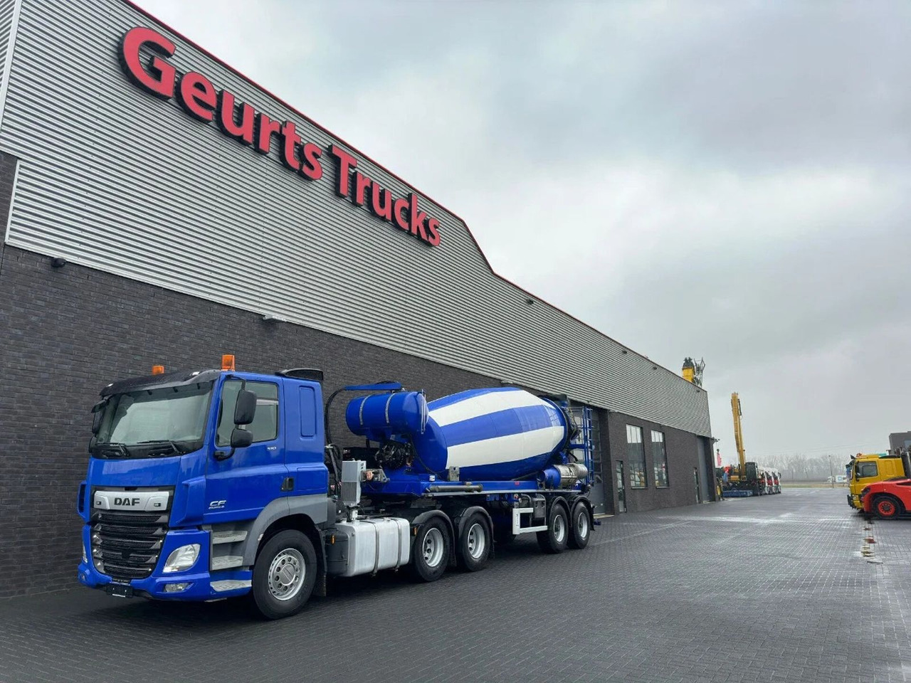 DAF CF 510 6X4 + DE BUF ST2 2-ASSIGE 10M3 CONCRETE M - شاحنة خلاطة خرسانة: صورة 2 DAF CF 510 6X4 + DE BUF ST2 2-ASSIGE 10M3 CONCRETE M - شاحنة خلاطة خرسانة: صورة 2