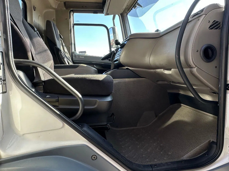 شاحنة كرين DAF CF 85 410 6X2 + HIAB 422EP-5 HIPRO TREKKER/SATTELZUG/TRACTOR UNIT/ CAMION: صورة 16