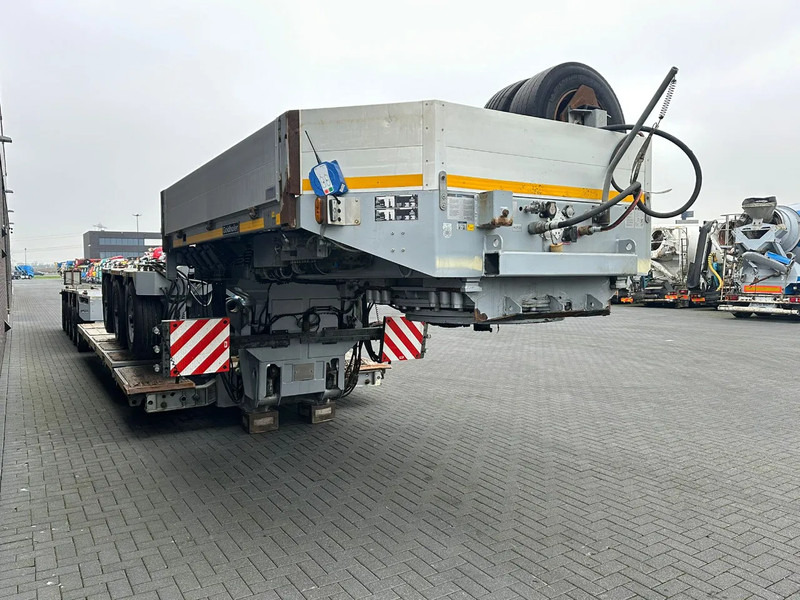Goldhofer STHP/XLE 8 (3+5) LOWLOADER - عربة منخفضة مسطحة نصف مقطورة: صورة 4 Goldhofer STHP/XLE 8 (3+5) LOWLOADER - عربة منخفضة مسطحة نصف مقطورة: صورة 4