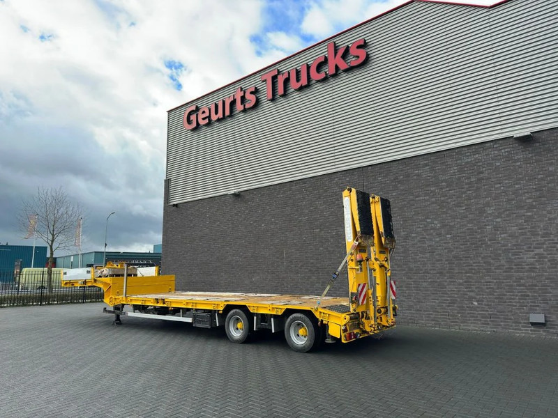 Goldhofer STZ-L2-22/80A SEMI LOWLOADER/DIEPLADER/TIEFLADER - عربة منخفضة مسطحة نصف مقطورة: صورة 3 Goldhofer STZ-L2-22/80A SEMI LOWLOADER/DIEPLADER/TIEFLADER - عربة منخفضة مسطحة نصف مقطورة: صورة 3
