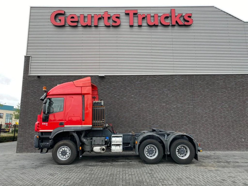 Iveco Trakker 560 SIVI 6X6 HEAVY DUTY PRIME MOVER 275 TONS - وحدة جر: صورة 1 Iveco Trakker 560 SIVI 6X6 HEAVY DUTY PRIME MOVER 275 TONS - وحدة جر: صورة 1