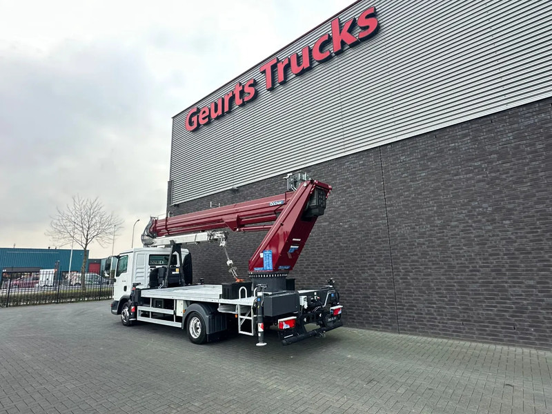 MAN TGL 7.180 4X2 BB BOCKER AK37/4000 + JIB MONTAGEKRAN/DACHDECKERKRAN/ROOFCRANE/KRAAN/KRAN/GRUA - شاحنة كرين: صورة 4 MAN TGL 7.180 4X2 BB BOCKER AK37/4000 + JIB MONTAGEKRAN/DACHDECKERKRAN/ROOFCRANE/KRAAN/KRAN/GRUA - شاحنة كرين: صورة 4