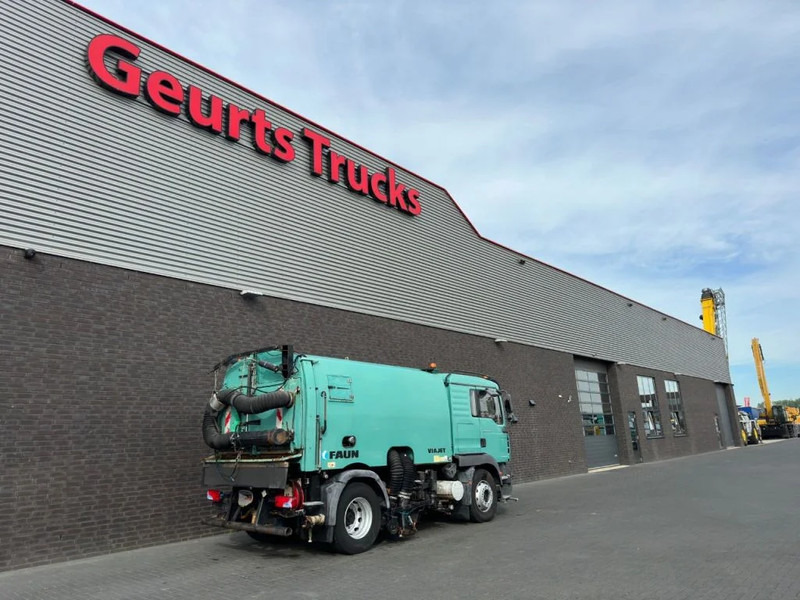 MAN TGM 18.240 4X2 + FAUN VIAJET 6R/HS SWEEPING TRUCK/ KEHRMASCHINE/VEEGWAGEN/FAHRBAHNREINIGER - سياره كنس شوارع: صورة 5 MAN TGM 18.240 4X2 + FAUN VIAJET 6R/HS SWEEPING TRUCK/ KEHRMASCHINE/VEEGWAGEN/FAHRBAHNREINIGER - سياره كنس شوارع: صورة 5