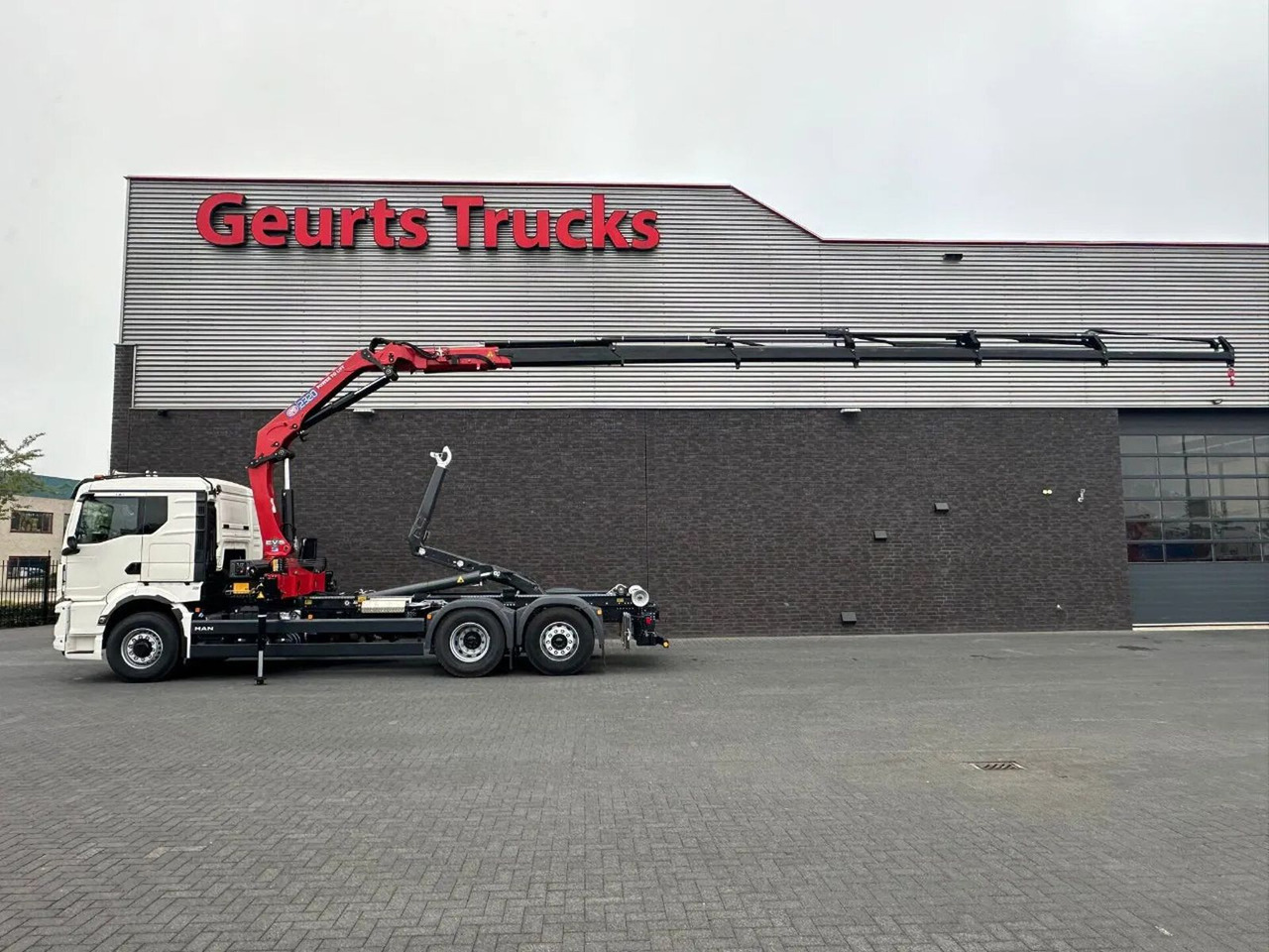 MAN TGS 26.520 6X4H-4 BL NEW MODEL + MEILLER HAAKARM - شاحنة ذات خطاف, شاحنة كرين: صورة 1 MAN TGS 26.520 6X4H-4 BL NEW MODEL + MEILLER HAAKARM - شاحنة ذات خطاف, شاحنة كرين: صورة 1