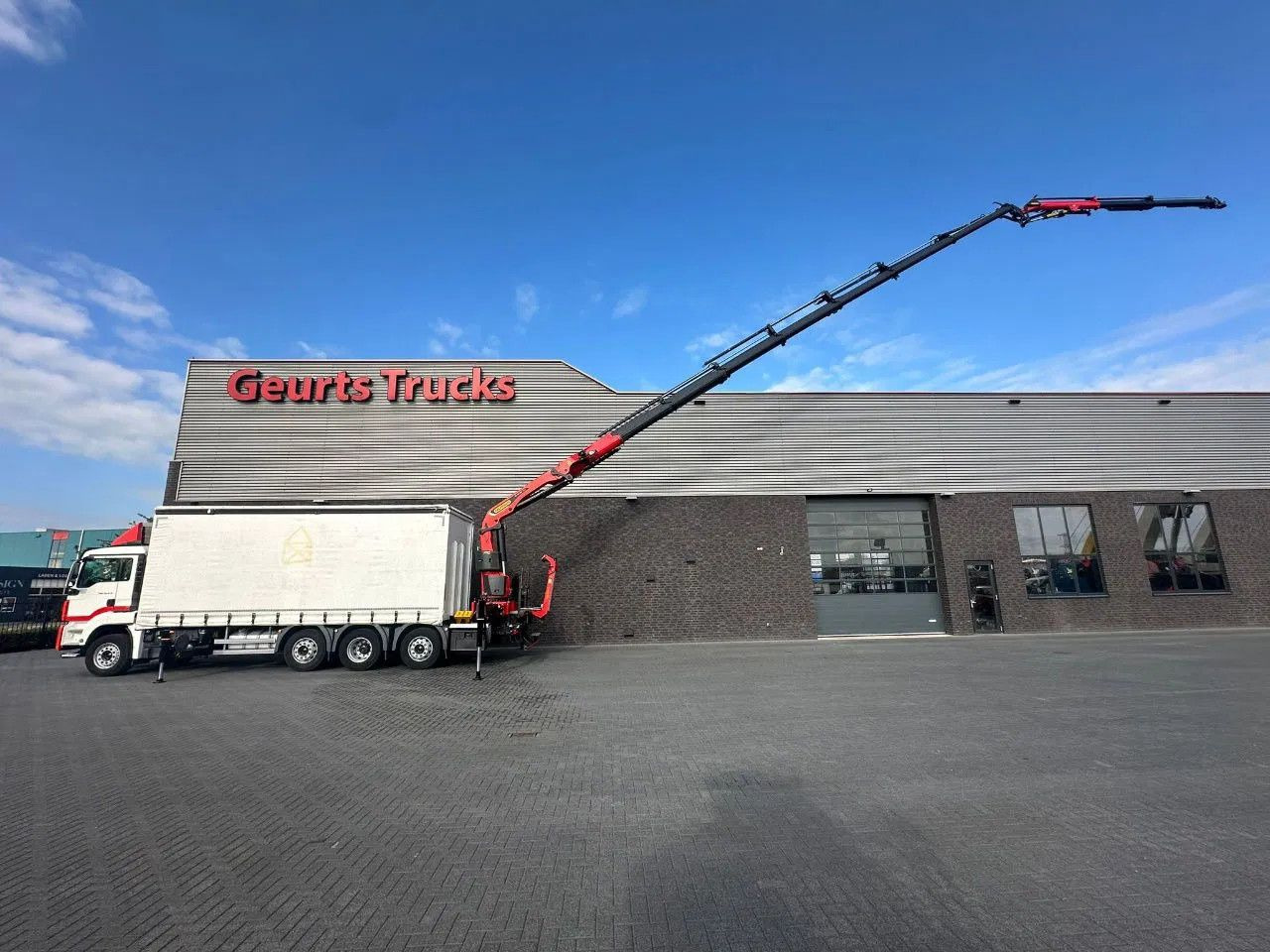 MAN TGS 35.470 8X2 SCHUIFZEIL MET PALFINGER PK37.002 - شاحنة كرين: صورة 2 MAN TGS 35.470 8X2 SCHUIFZEIL MET PALFINGER PK37.002 - شاحنة كرين: صورة 2