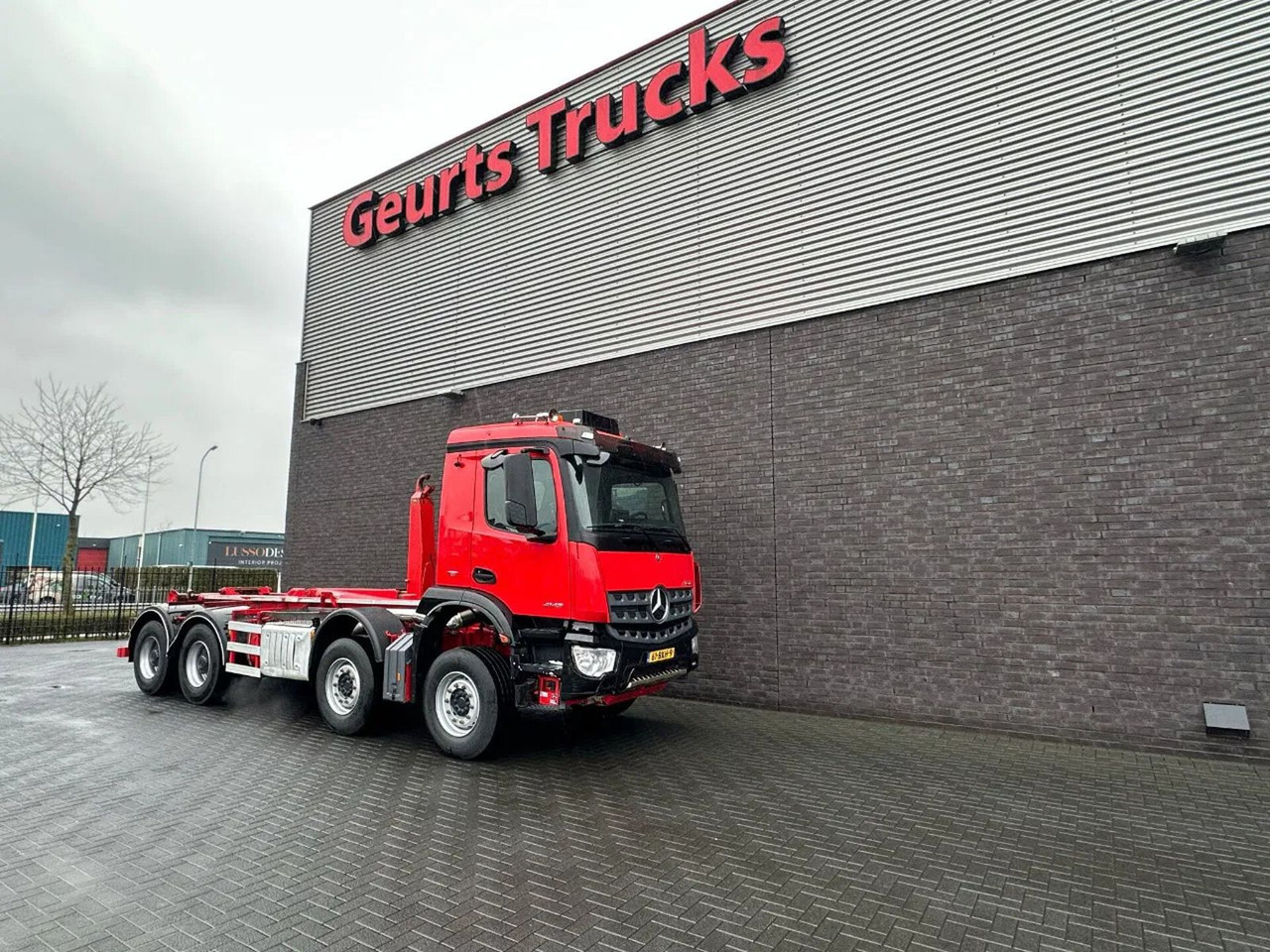 Mercedes-Benz Arocs 8X4 VDL S-30-6600 HAAKARMSYSTEEM/ABROLLKIP - شاحنة ذات خطاف: صورة 5 Mercedes-Benz Arocs 8X4 VDL S-30-6600 HAAKARMSYSTEEM/ABROLLKIP - شاحنة ذات خطاف: صورة 5