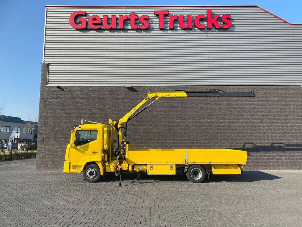Renault D7.5 180 4X2 + PALFINGER PK 4200 KRAAN/KRAN/CRAN - شاحنة كرين: صورة 1 Renault D7.5 180 4X2 + PALFINGER PK 4200 KRAAN/KRAN/CRAN - شاحنة كرين: صورة 1