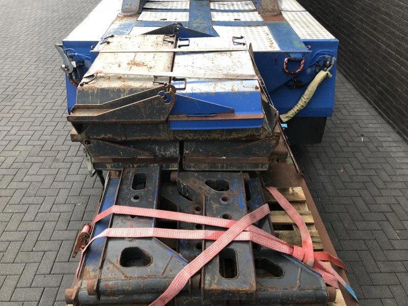 عربة منخفضة مسطحة نصف مقطورة SCHEUERLE SMDEL TP 2+5 LOWLOADER: صورة 9 عربة منخفضة مسطحة نصف مقطورة SCHEUERLE SMDEL TP 2+5 LOWLOADER: صورة 9