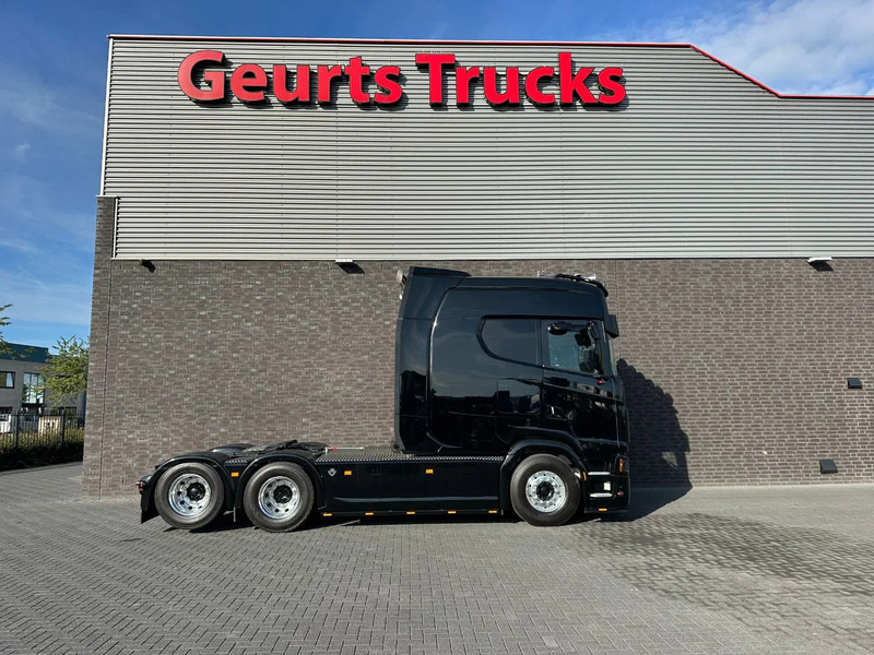 Scania S660 V8 6X2 LONGLINE SPECIAL INTERIOR BUFFL TREKKER MET HYDRAULIEK / SATTELZUG / TRACTOR UNIT / CAMIÓN - وحدة جر: صورة 4 Scania S660 V8 6X2 LONGLINE SPECIAL INTERIOR BUFFL TREKKER MET HYDRAULIEK / SATTELZUG / TRACTOR UNIT / CAMIÓN - وحدة جر: صورة 4