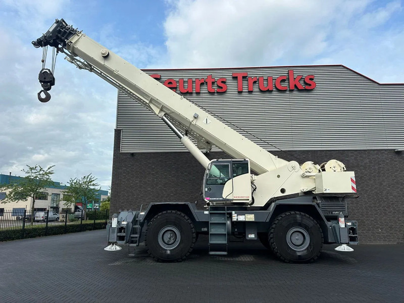 Terex RT110 QUADSTAR ROUGH TERRAIN CRANE + JIB + 2x LIER - رافعة الطرق الوعرة: صورة 1 Terex RT110 QUADSTAR ROUGH TERRAIN CRANE + JIB + 2x LIER - رافعة الطرق الوعرة: صورة 1