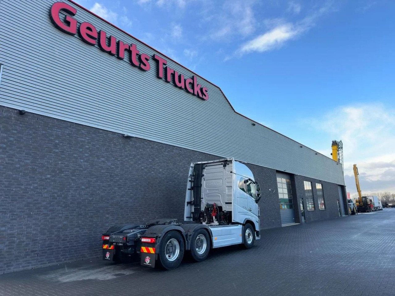 Volvo FH 16.750 6X4 TREKKER/TRACTOR/SZM EURO 6 HYDRAUL - وحدة جر: صورة 5 Volvo FH 16.750 6X4 TREKKER/TRACTOR/SZM EURO 6 HYDRAUL - وحدة جر: صورة 5