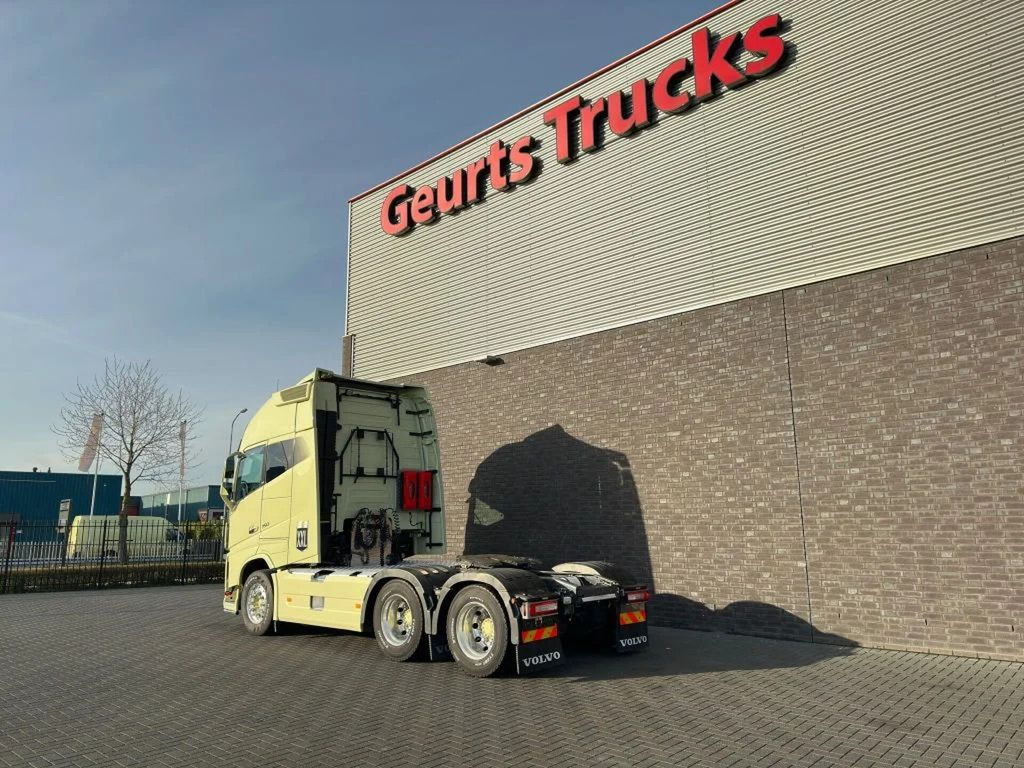 Volvo FH 16.750 6X4 XXL CABINE TREKKER/SZM/TRACTOR - وحدة جر: صورة 3 Volvo FH 16.750 6X4 XXL CABINE TREKKER/SZM/TRACTOR - وحدة جر: صورة 3