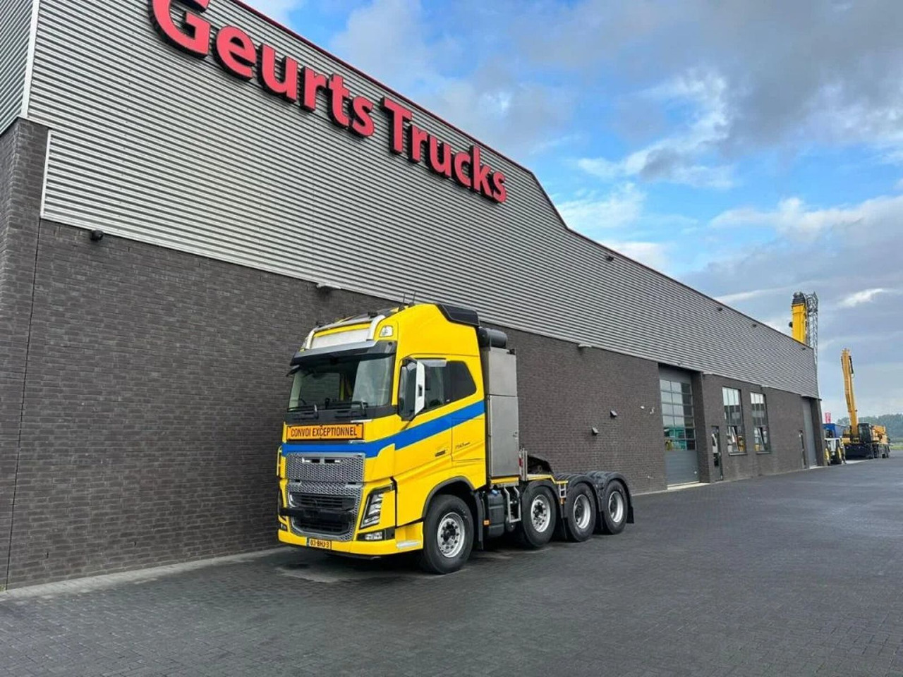Volvo FH 16.750 8X4 HEAVY DUTY TRACTOR/SZM/TREKKER - وحدة جر: صورة 2 Volvo FH 16.750 8X4 HEAVY DUTY TRACTOR/SZM/TREKKER - وحدة جر: صورة 2