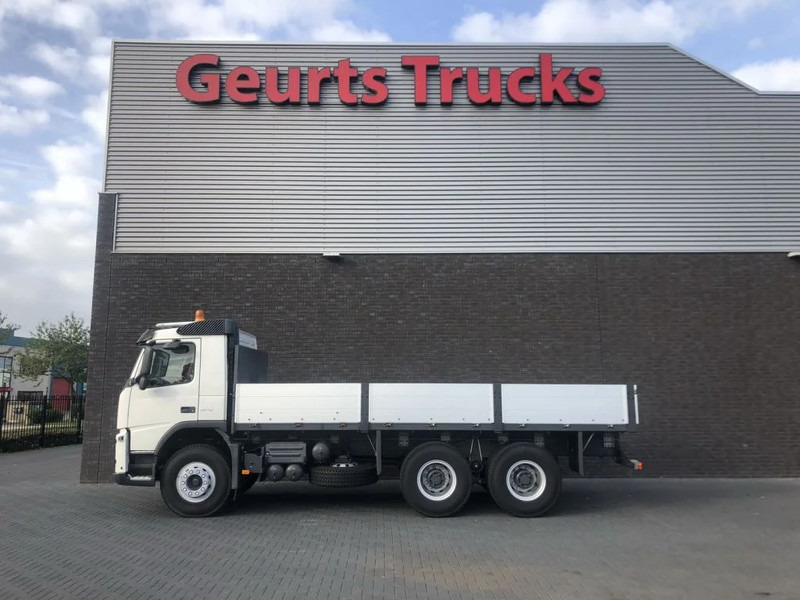Volvo FM 370 6X4 CARGO TRUCK RHD UNUSED - شاحنات مسطحة: صورة 1 Volvo FM 370 6X4 CARGO TRUCK RHD UNUSED - شاحنات مسطحة: صورة 1