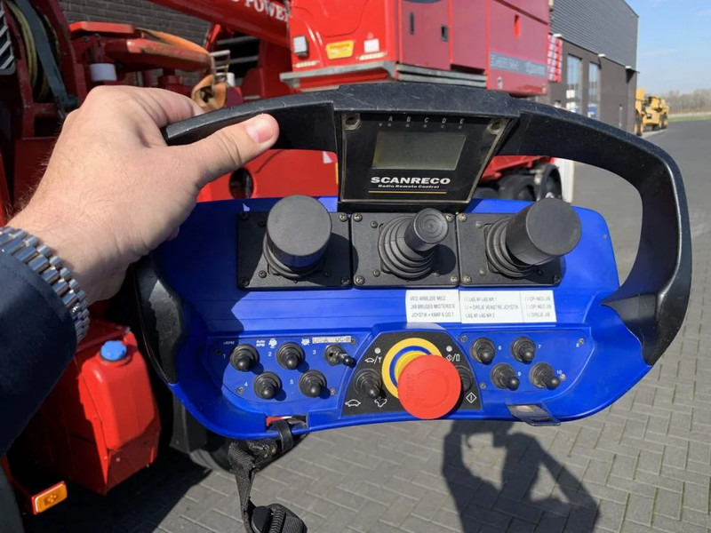 شاحنة كرين Volvo FM 460 ERKIN WORLD POWER ER 2070 T-4.1 CRANE/KRAN/KRAAN/GRUA/MONTAGEKRAN: صورة 7 شاحنة كرين Volvo FM 460 ERKIN WORLD POWER ER 2070 T-4.1 CRANE/KRAN/KRAAN/GRUA/MONTAGEKRAN: صورة 7