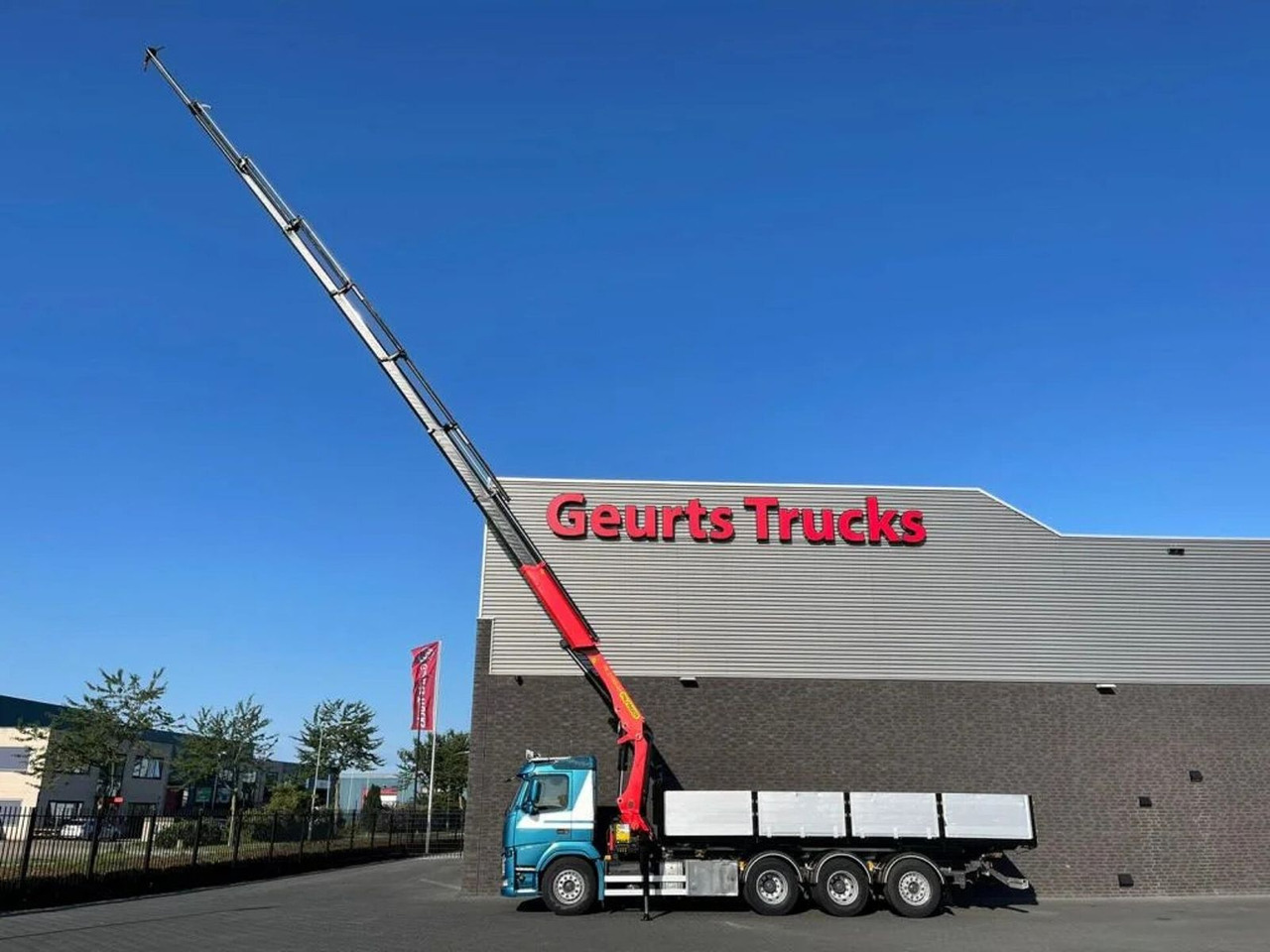 Volvo FM 500 8X4 TRIDEM + PALFINGER PK 27001-EH G KRAA - شاحنة كرين: صورة 4 Volvo FM 500 8X4 TRIDEM + PALFINGER PK 27001-EH G KRAA - شاحنة كرين: صورة 4