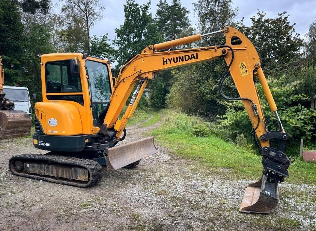 Hyundai R35Z - 9 - حفارة مُصَّغرة: صورة 2 Hyundai R35Z - 9 - حفارة مُصَّغرة: صورة 2