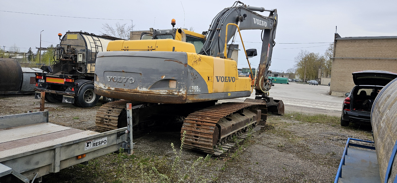 Volvo EC 210 BLC new engine - حفار زحاف: صورة 5 Volvo EC 210 BLC new engine - حفار زحاف: صورة 5