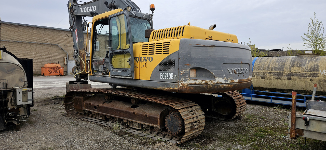 Volvo EC 210 BLC new engine - حفار زحاف: صورة 4 Volvo EC 210 BLC new engine - حفار زحاف: صورة 4