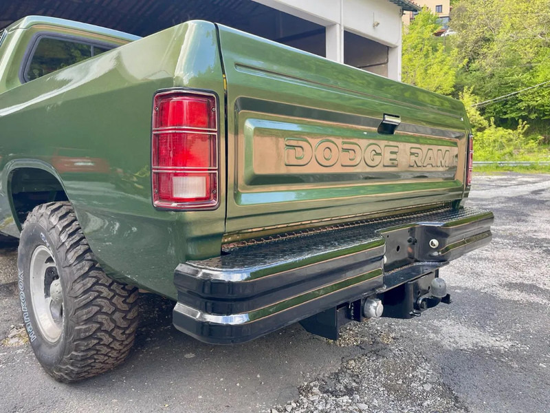 Dodge Ram 150 Custom V8 Benzine - شاحنة البيك أب: صورة 4 Dodge Ram 150 Custom V8 Benzine - شاحنة البيك أب: صورة 4