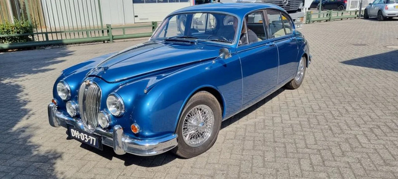 Jaguar MK11-3.8 Automatic MK 11 - سيدان: صورة 3 Jaguar MK11-3.8 Automatic MK 11 - سيدان: صورة 3