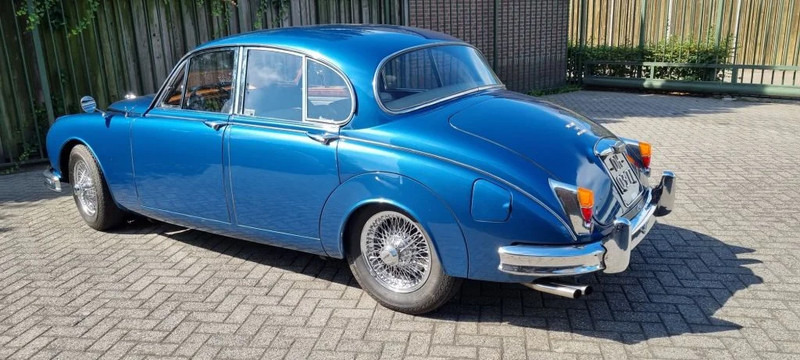 Jaguar MK11-3.8 Automatic MK 11 - سيدان: صورة 2 Jaguar MK11-3.8 Automatic MK 11 - سيدان: صورة 2