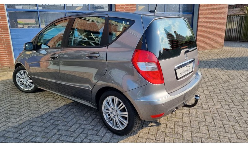 Mercedes-Benz A-Klasse A160 Automaat Elegance.airco.trekhaak. - هاتشباك: صورة 2 Mercedes-Benz A-Klasse A160 Automaat Elegance.airco.trekhaak. - هاتشباك: صورة 2
