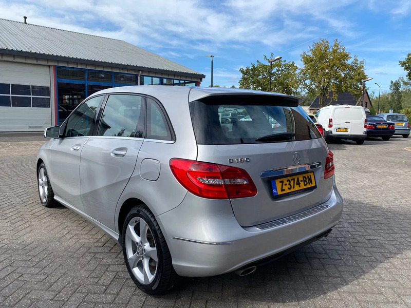 Mercedes-Benz B-Klasse 180 Ambition autom. panoramadak - سيارة دفع رباعي: صورة 5 Mercedes-Benz B-Klasse 180 Ambition autom. panoramadak - سيارة دفع رباعي: صورة 5