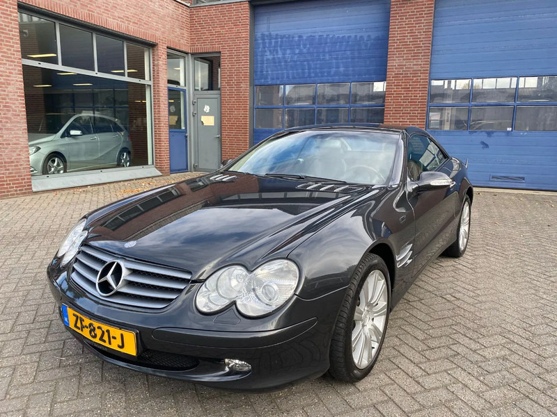 Mercedes-Benz SL-Klasse 350 cabrio autom. - كابريوليه: صورة 4 Mercedes-Benz SL-Klasse 350 cabrio autom. - كابريوليه: صورة 4