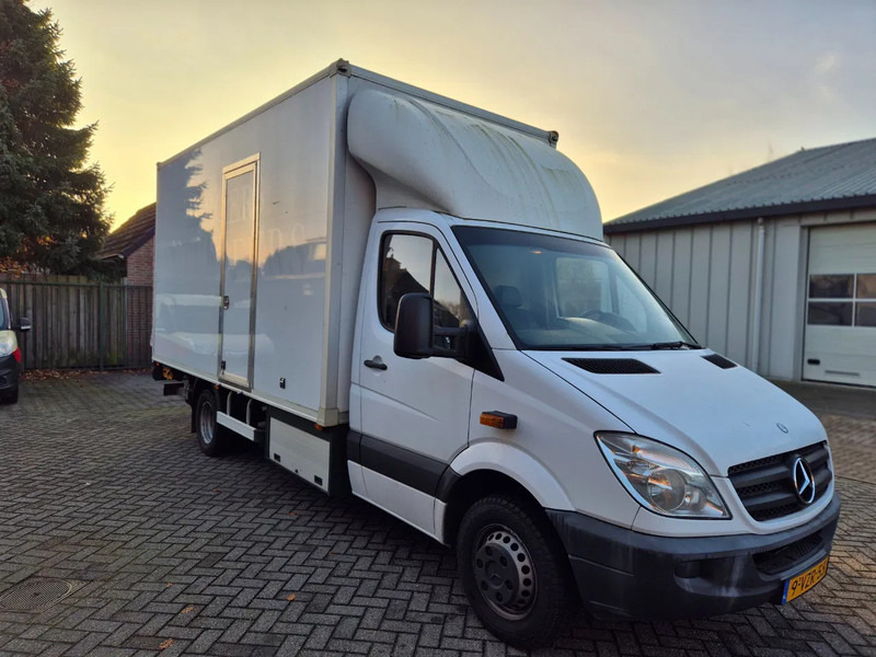 Mercedes-Benz Sprinter 516 cdi met laadklep - شاحنة مغلقة الصندوق: صورة 1 Mercedes-Benz Sprinter 516 cdi met laadklep - شاحنة مغلقة الصندوق: صورة 1