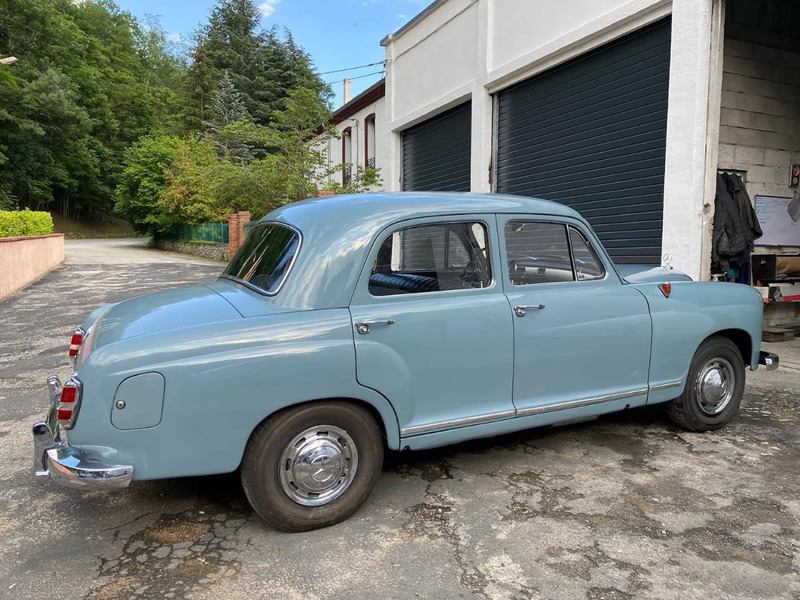 Mercedes-Benz ponton geheel gerestaureerd 180 - سيارة: صورة 5 Mercedes-Benz ponton geheel gerestaureerd 180 - سيارة: صورة 5